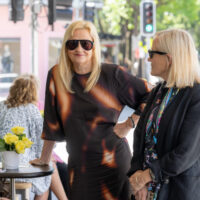 fashion-show-attendees