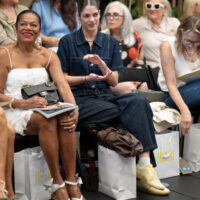 fashion-show-attendees_16