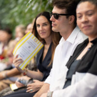 fashion-show-attendees_17