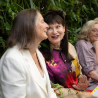 fashion-show-attendees_18