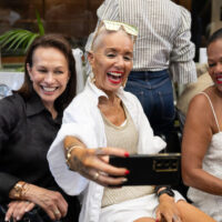 fashion-show-attendees_19