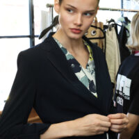 fashion-show-backstage_02