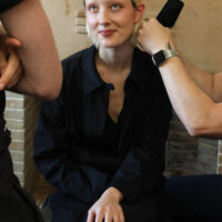 fashion-show-backstage_05