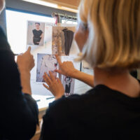 fashion-show-backstage_15